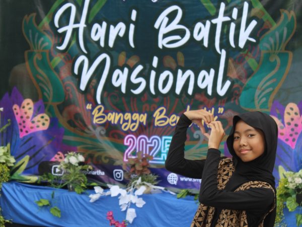 Peringatan Hari Batik Nasional 2025