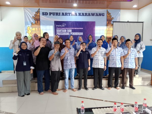 Penerimaan Bantuan Sarana dan Prasarana SMP Puri Artha dari PERURI melalui Program TJSL